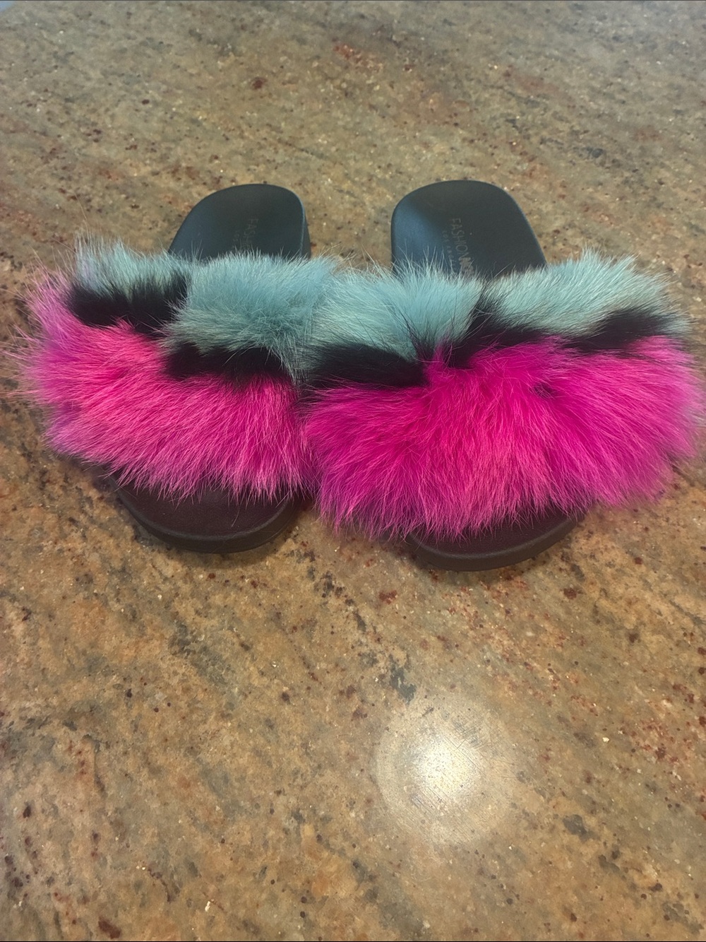 Fashion Nova Casino Rainbow Baby Slides, Size: 6